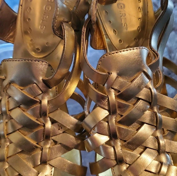 BCBG - Picture 8 of 8